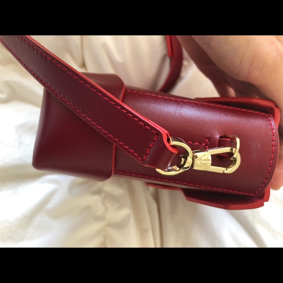 Manu Atelier micro bold crossbody in red - Picture 7 of 13